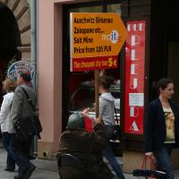 Reisewerbung nach Auschwitz.