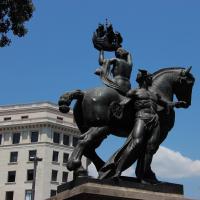 Barcelona, Place Catalunya, Statue.