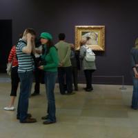 Leute vor 'Akt - Der Ursprung der Welt', Gustave Courbet, Musée d'Orsay.